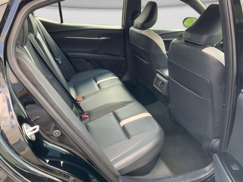 Used 2025 Toyota Camry SE FWD image 18