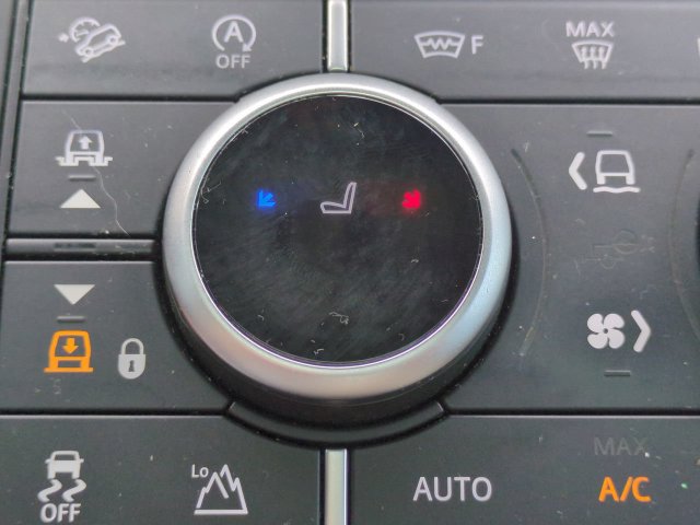 Used 2020 Land Rover Defender 110 SE AWD/4WD image 24