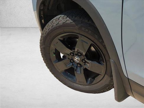 Used 2025 Honda Ridgeline Black Edition image 10