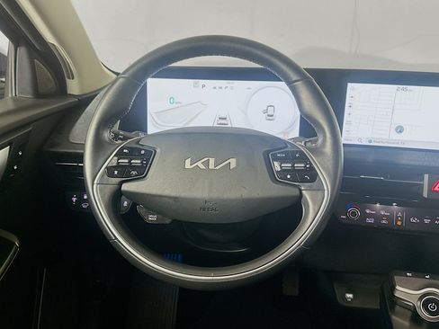 Used 2023 Kia EV6 Wind RWD image 18