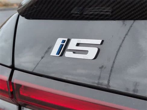 Used 2025 BMW i5 xDrive40 w/ M Sport Package image 12