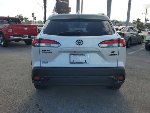 Used 2024 Toyota Corolla Cross AWD Hybrid image 6