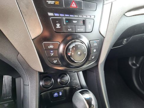 Used 2018 Hyundai Santa Fe Sport image 8