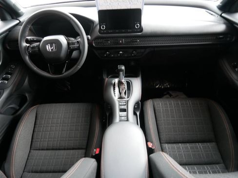 Used 2024 Honda HR-V Sport image 10