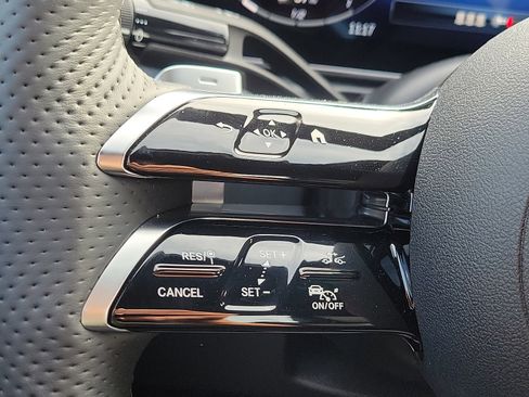 Used 2024 Mercedes-Benz C 300 image 21