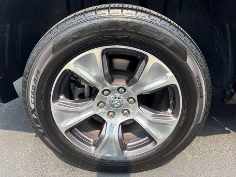 Used 2023 RAM 1500 Laramie AWD/4WD image 11