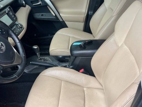Used 2013 Toyota RAV4 Limited AWD/4WD image 9