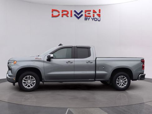 Used 2025 Chevrolet Silverado 1500 LT w/ Z71 Off-Road Package image 2