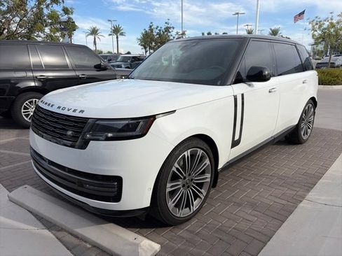 Used 2024 Land Rover Range Rover Long Wheelbase SE AWD/4WD image 1