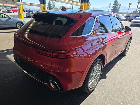 Used 2022 Genesis GV70 2.5T w/ Select Package AWD/4WD image 4