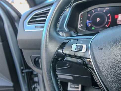 Used 2019 Volkswagen Tiguan SEL Premium R-Line AWD/4WD image 20