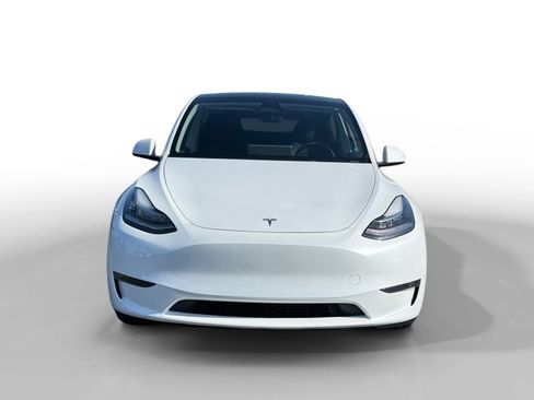 Used 2023 Tesla Model Y Long Range AWD/4WD image 8
