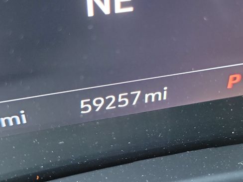 Used 2023 Buick Envision Essence FWD image 8