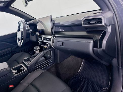 Used 2025 Toyota 4Runner Limited image 30