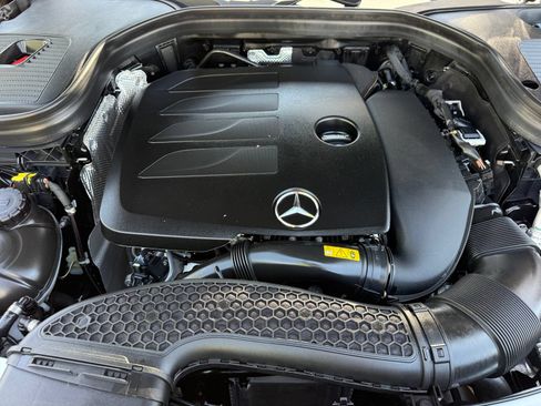 Used 2022 Mercedes-Benz GLC 300 image 38