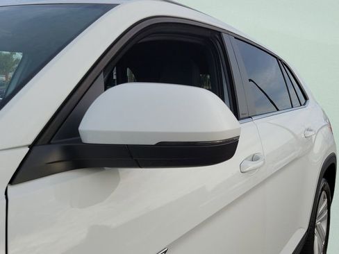 Used 2021 Volkswagen Atlas Cross Sport SE FWD image 27