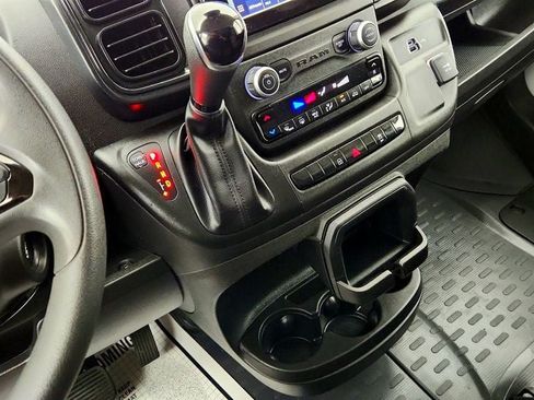 Used 2025 RAM ProMaster 2500 w/ Convenience Group FWD image 15