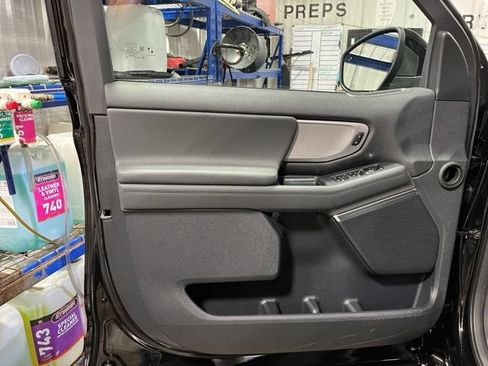 New 2026 Ford Expedition Active AWD/4WD image 10