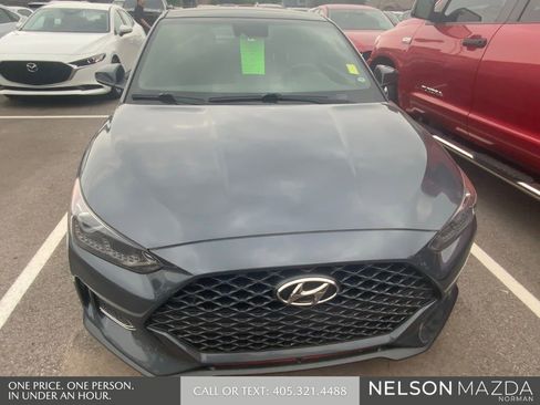 Used 2019 Hyundai Veloster Turbo FWD image 2
