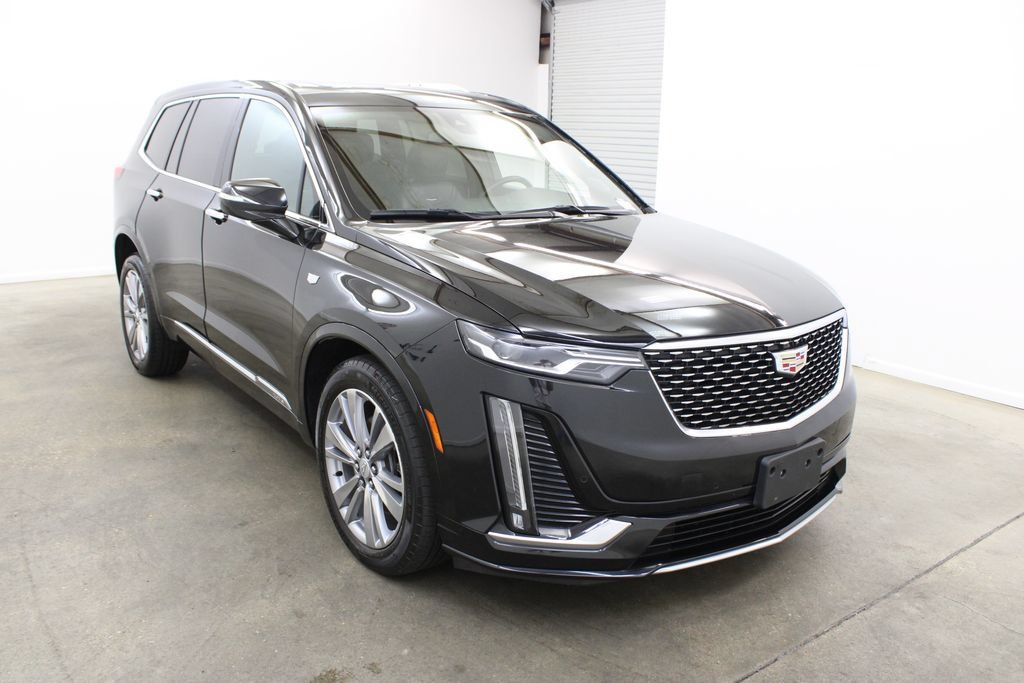 Used 2023 Cadillac XT6 Premium Luxury AWD/4WD image 6