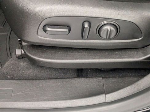 Used 2019 GMC Terrain SLT w/ Preferred Package image 15