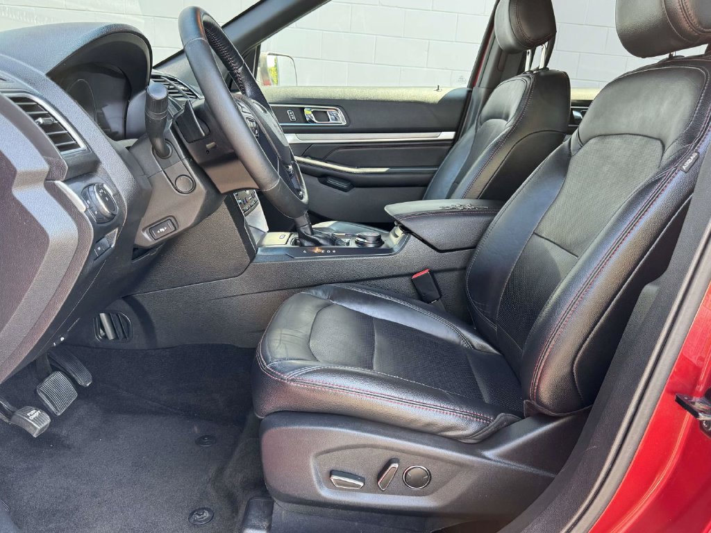 Used 2016 Ford Explorer Sport w/ Equipment Group 401A AWD/4WD image 21