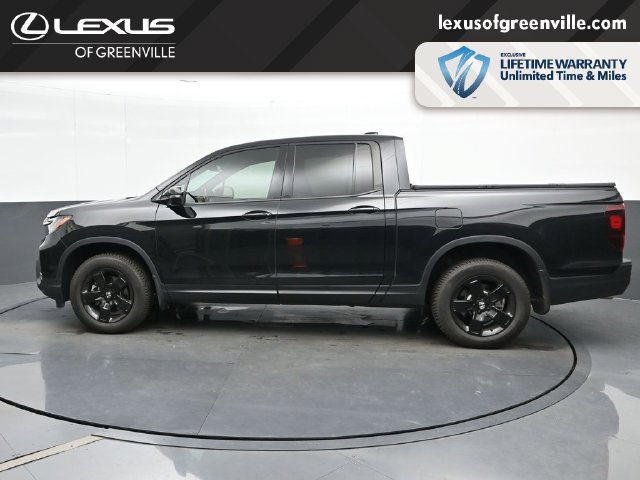Used 2025 Honda Ridgeline Black Edition image 5