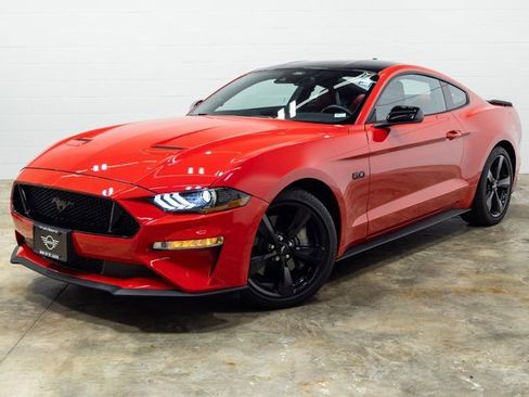 Used 2022 Ford Mustang GT Premium w/ Equipment Group 401A image 8