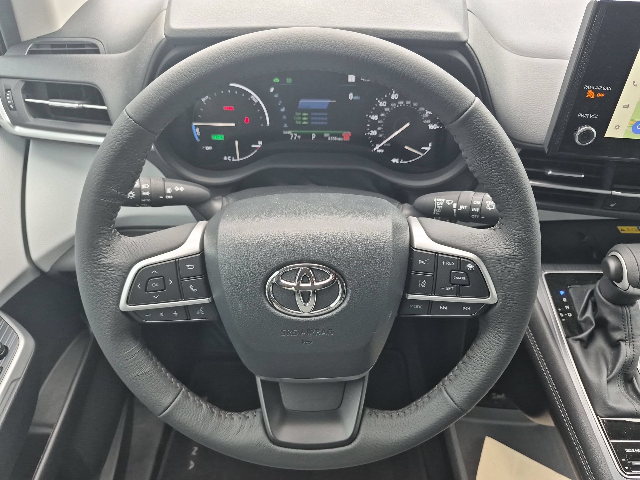 Used 2026 Toyota Sienna XLE FWD image 20