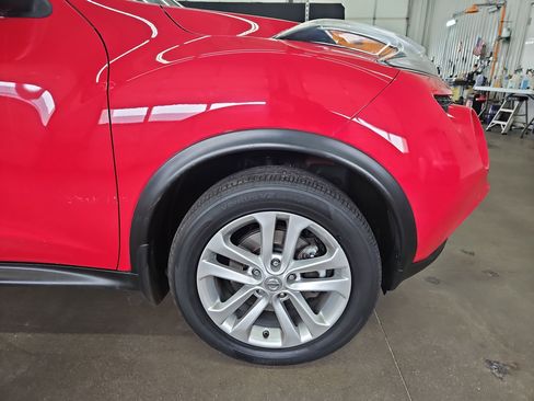 Used 2016 Nissan Juke SV w/ Technology Package AWD/4WD image 14