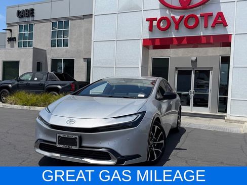 Certified 2023 Toyota Prius Prime FWD image 4