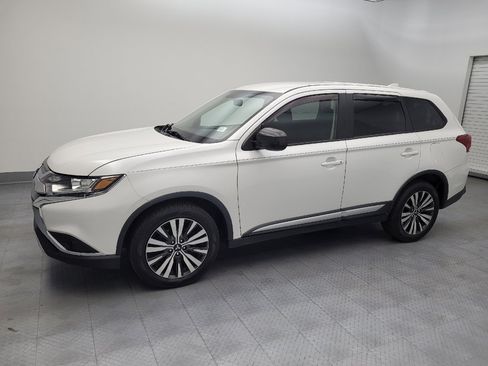 Used 2019 Mitsubishi Outlander ES AWD/4WD image 2