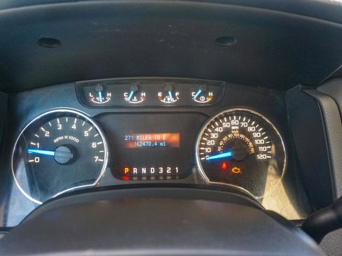 Used 2011 Ford F150 XLT image 11