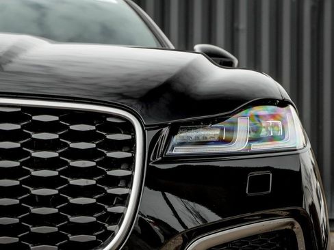 New 2026 Jaguar F-PACE R-Dynamic S image 6