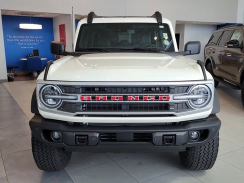 New 2026 Ford Bronco Outer Banks w/ Sasquatch Package image 8