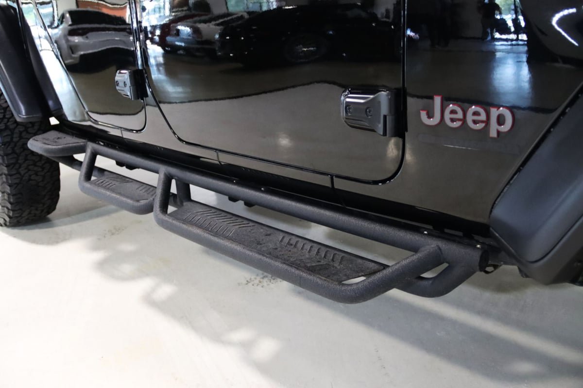 Used 2021 Jeep Gladiator Rubicon w/ Dual Top Group AWD/4WD image 11