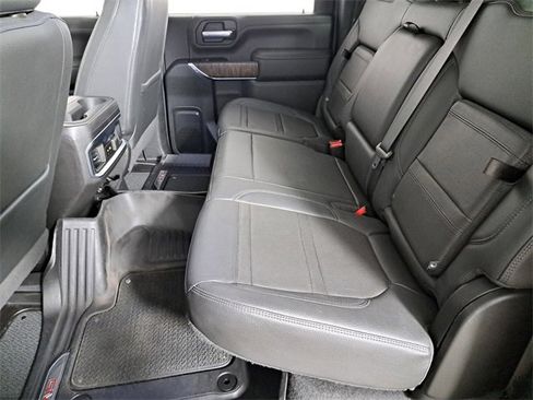 Used 2022 GMC Sierra 2500 Denali w/ Denali Black Diamond Edition image 12