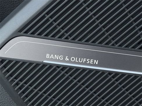 Used 2025 Audi Q5 2.0T Premium Plus w/ Premium Plus Package image 25