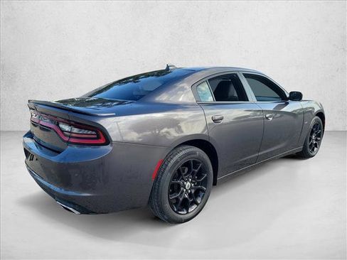 Used 2018 Dodge Charger GT image 5