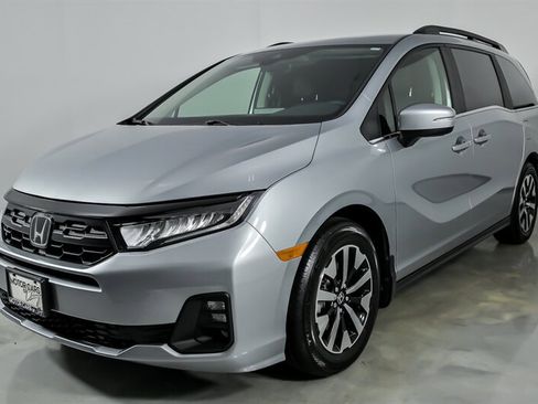 Used 2026 Honda Odyssey EX-L image 6