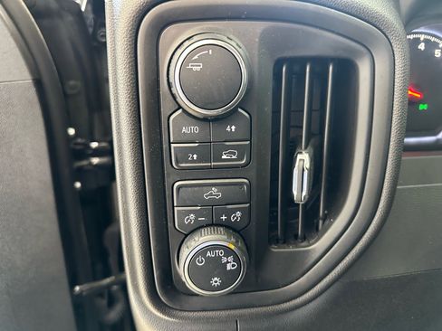 Used 2025 Chevrolet Silverado 1500 Custom w/ Turbomax Blackout Package image 29