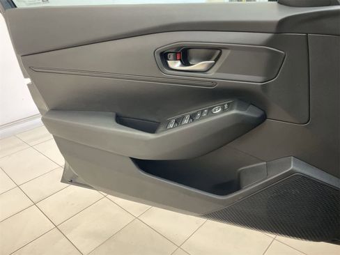 Used 2025 Honda Accord LX image 14