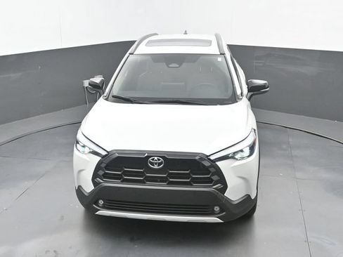 Used 2026 Toyota Corolla Cross XLE w/ Convenience Package FWD image 29