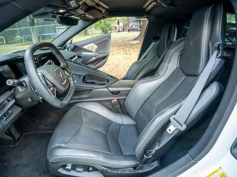 Used 2025 Chevrolet Corvette Stingray Preferred Cpe w/ Z51 Performance Package RWD image 19