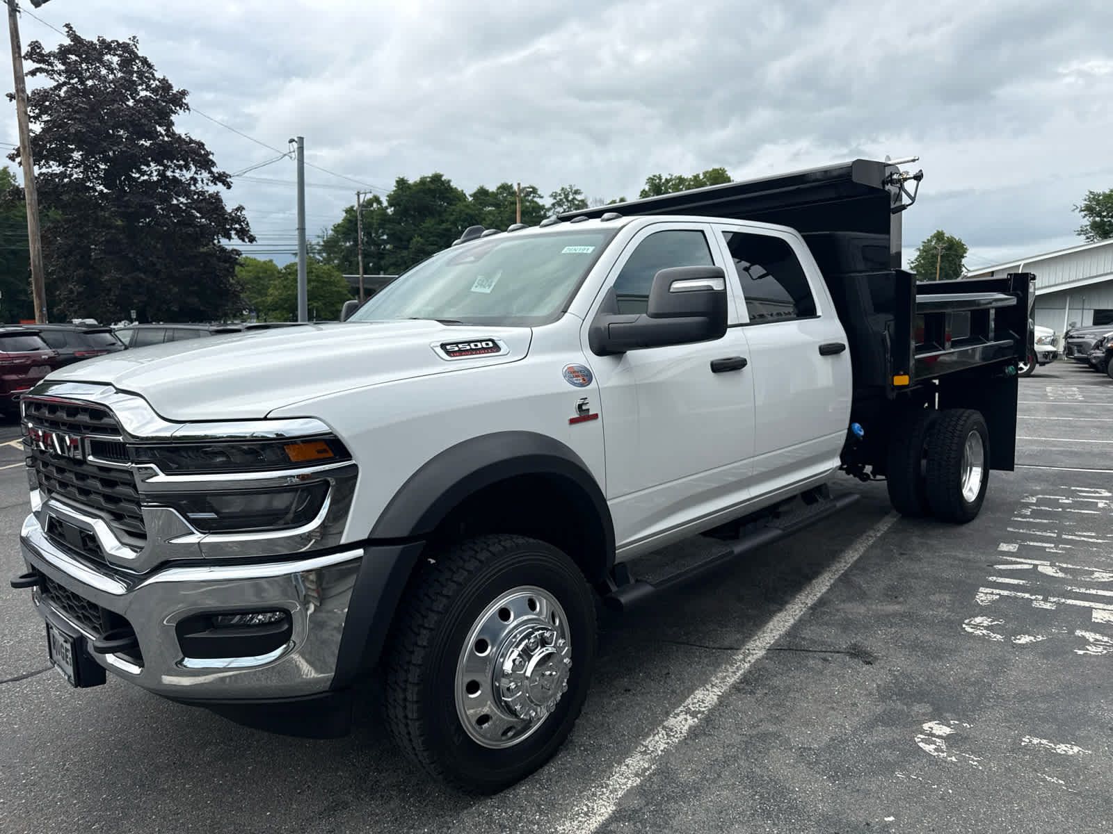 New 2026 RAM 5500 Tradesman w/ Chrome Appearance Group AWD/4WD image 5