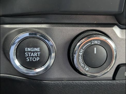 Used 2023 Toyota Tacoma TRD Sport w/ Advanced Technology Package AWD/4WD image 7