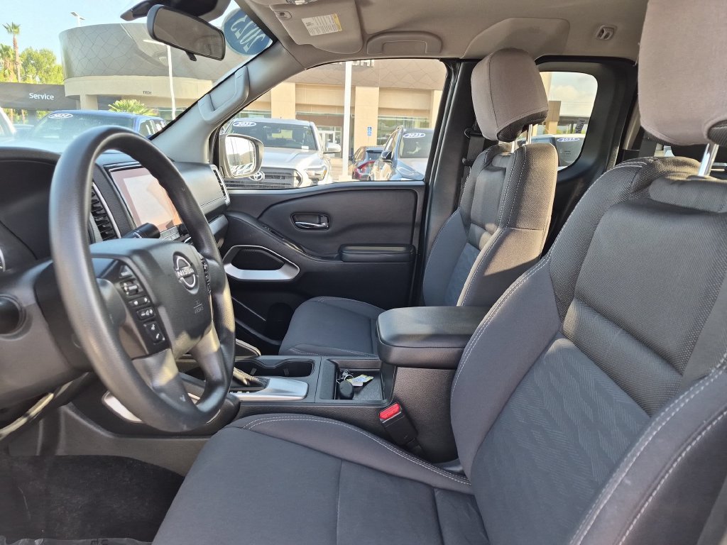 Used 2023 Nissan Frontier SV w/ Technology Package AWD/4WD image 15