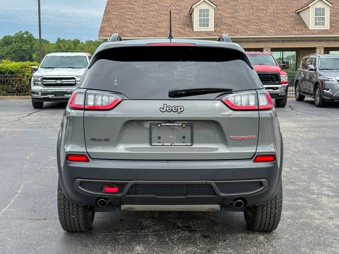 Used 2022 Jeep Cherokee Trailhawk AWD/4WD image 11