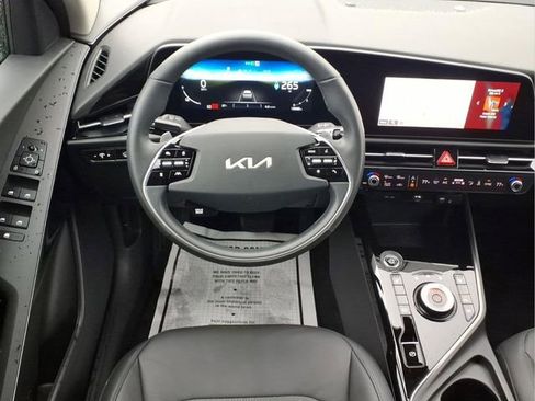 Used 2023 Kia Niro Wind FWD image 6