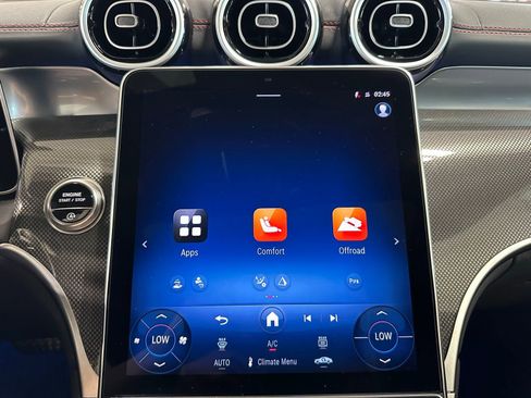 Used 2025 Mercedes-Benz GLC 43 AMG 4MATIC image 29